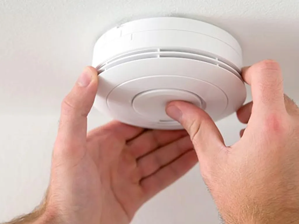 smoke-alarm-check